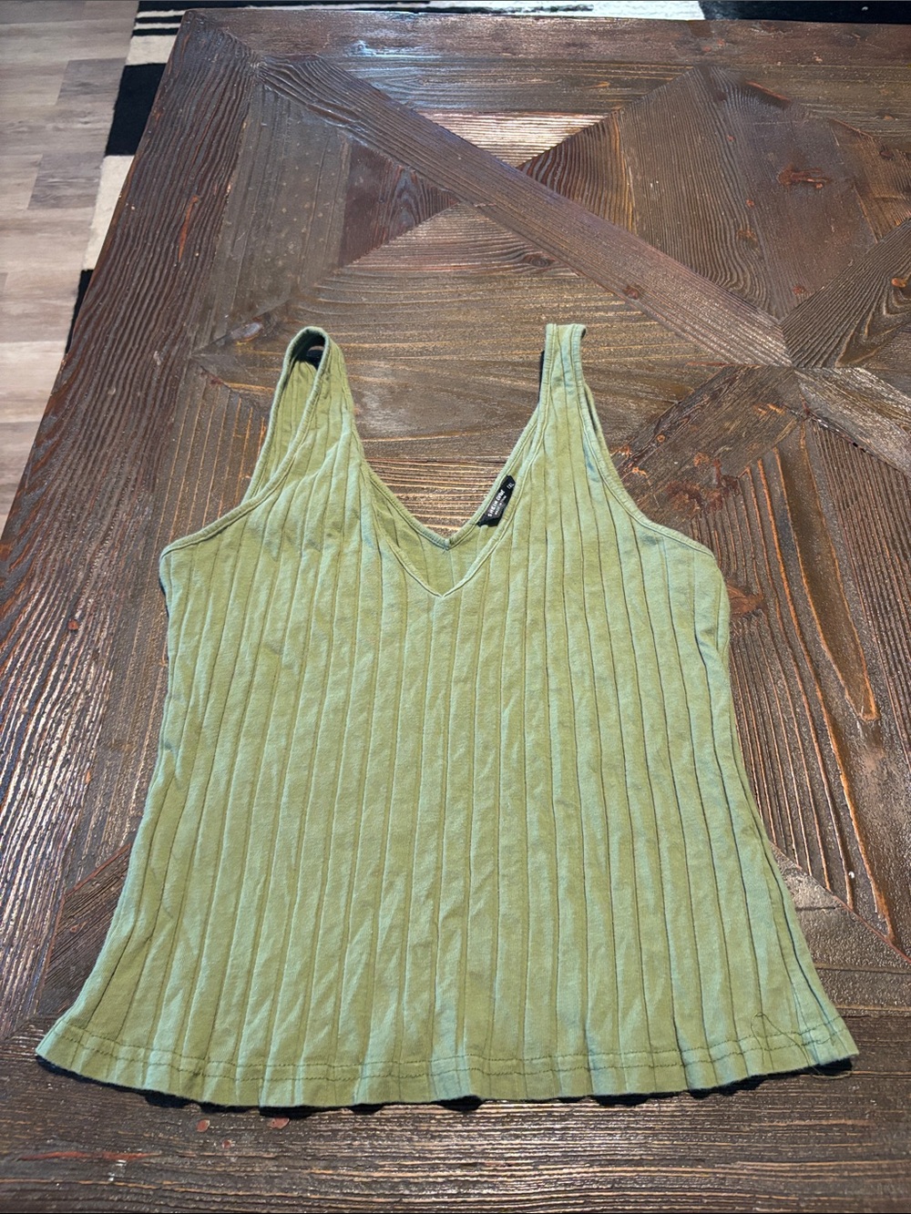 SHEIN Olive Ribbed V-Neck Tank Top